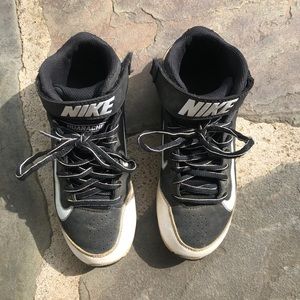 Nike Huarache Cleats 634628-010 Boys Youth Size 3